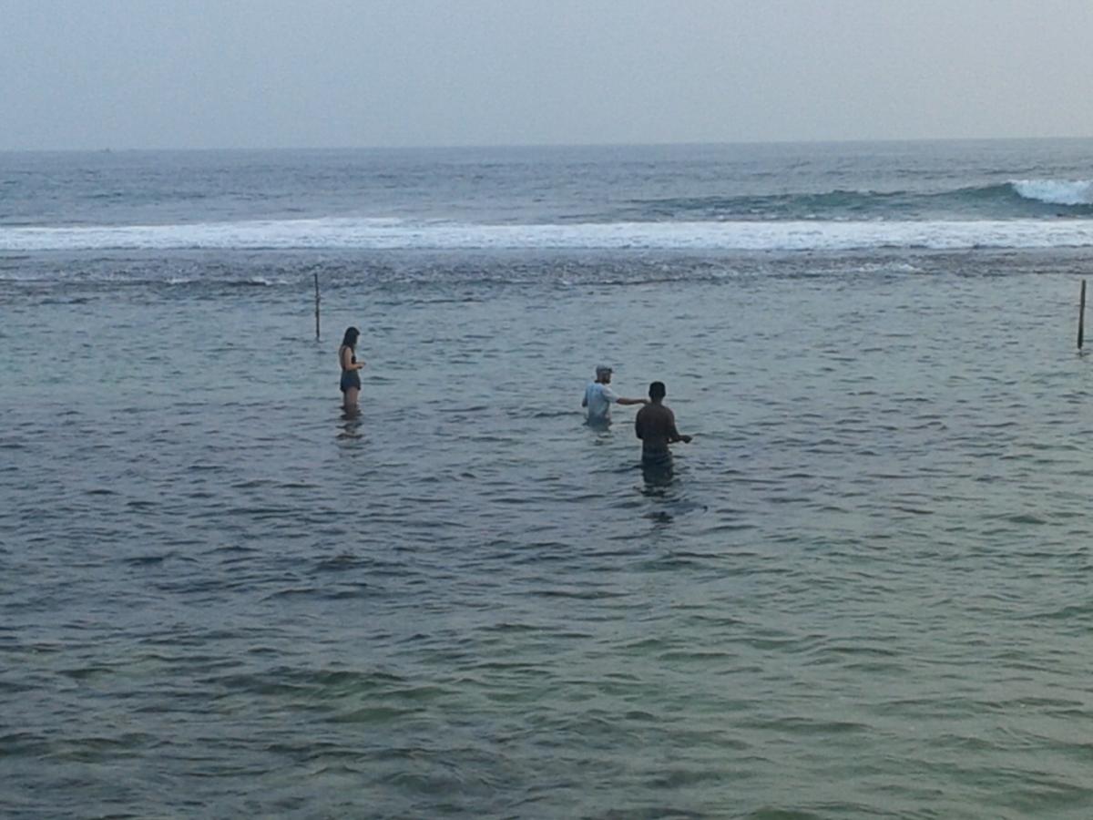 Sunset Surfing Beach Resort Matara Exterior foto